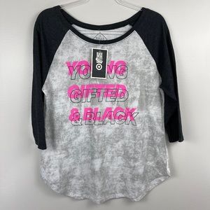 Well Worn Raglan‎ Tee NWT